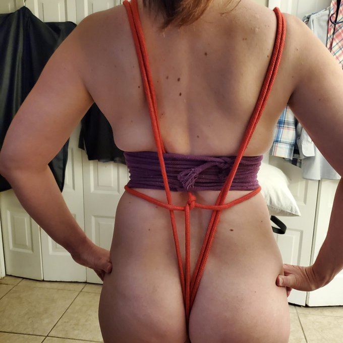 Time to get in touch with my inner rope bunny...lol https://t.co/NTMKqAJBOQ