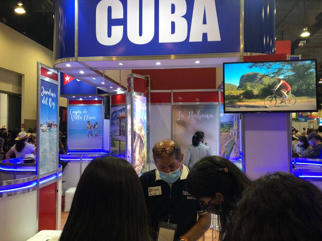 TainoToursMex's tweet photo. Taino Tours te ofrece propuestas de viajes a Cuba 🇨🇺, en Outlet Viaja y Vuela, en el WTC, CDMX📍…
¿A dónde quieres ir?
...Cayos, Varadero o La Habana.
¡Te esperamos, en el stand 224!
#ViajayVuela https://t.co/wKraElZiKA