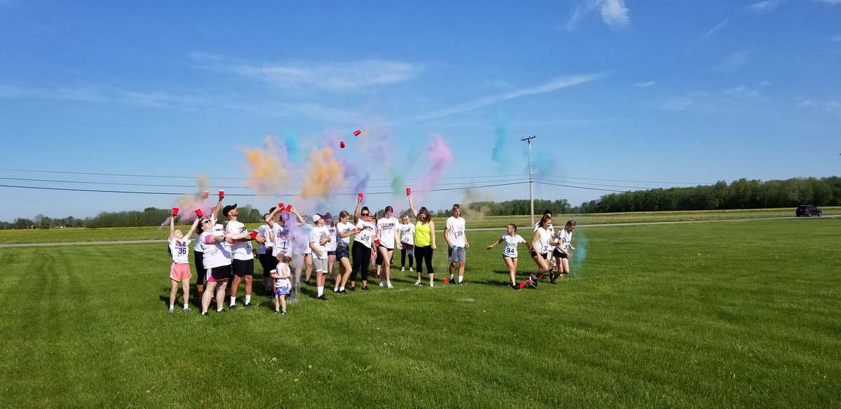 tlgill8's tweet image. WD FBLA Color Run 2022! We had a great time today! Thank you to all the runners, walkers, sponsors, and helpers! I'm so proud of all my FBLA students for making today a success! Check out some before and after pics! 😊 #wdpride #lovehavingfun #bealeader