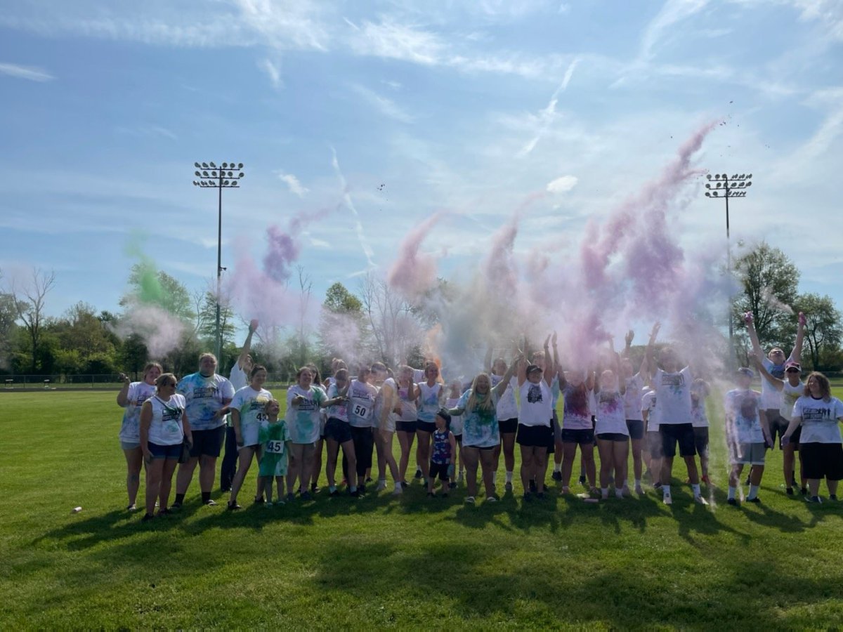 tlgill8's tweet image. WD FBLA Color Run 2022! We had a great time today! Thank you to all the runners, walkers, sponsors, and helpers! I'm so proud of all my FBLA students for making today a success! Check out some before and after pics! 😊 #wdpride #lovehavingfun #bealeader