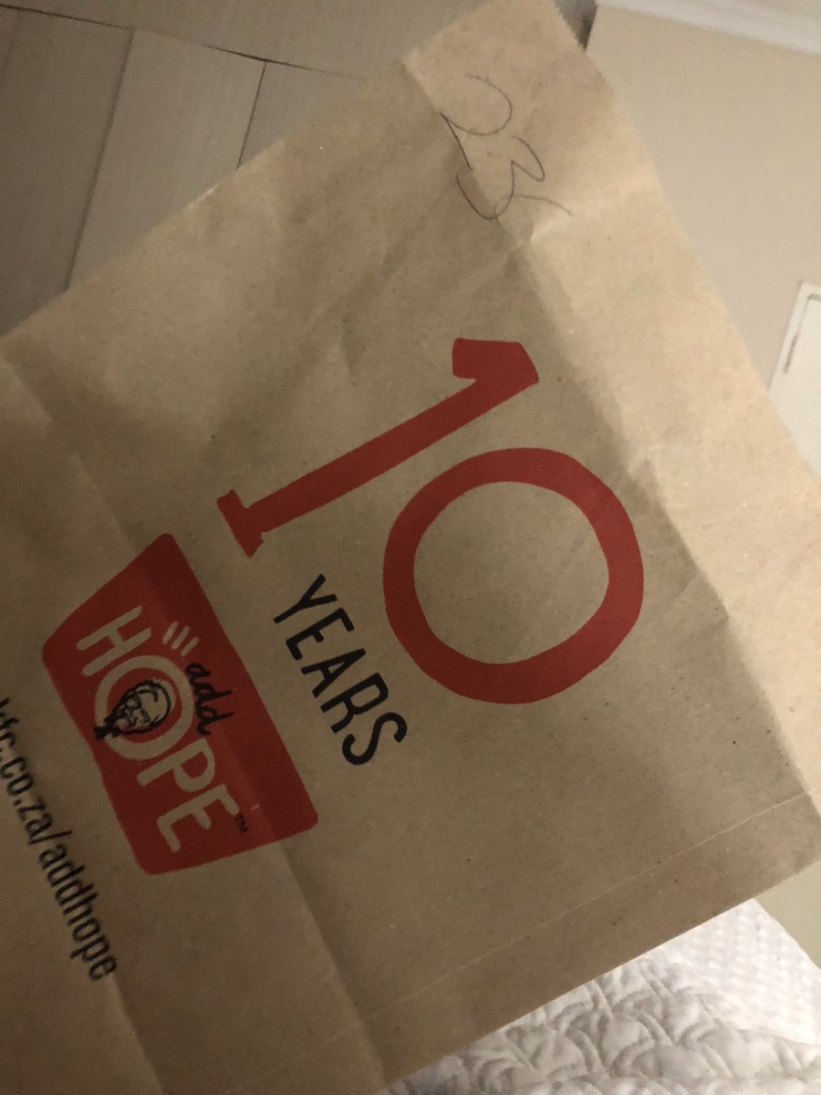 garylrgdope's tweet photo. @kfczimbabwe Good day @kfczimbabwe  i was served with the wrong order tonight around 23:13 i ordered 4thighs 1 dunged twister an extra cheese slice juice &amp; crusher only to get one thigh and three wrong pieces zinger twister instead of dunked &amp; cheese slice only to discover it when i got home. https://t.co/G0Eu0mBvRJ