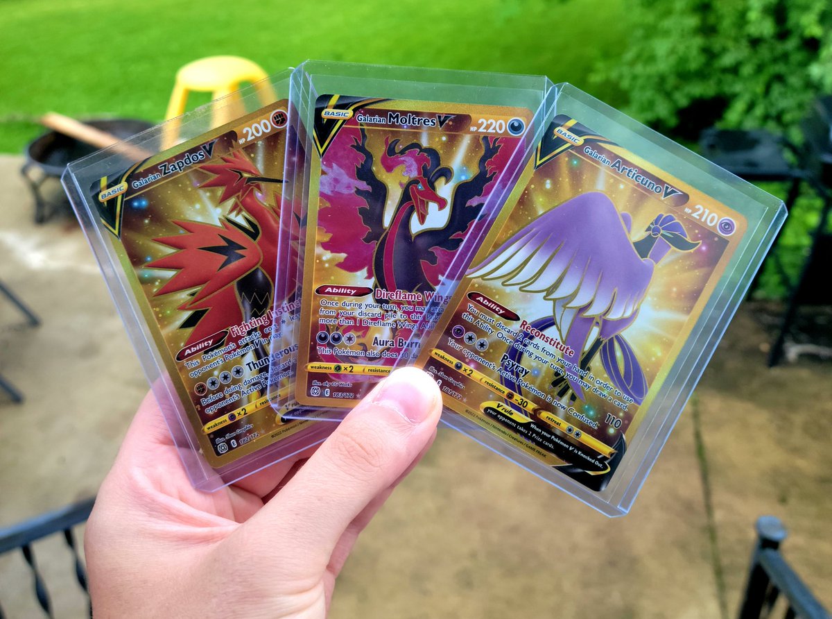 TattooedPokemon's tweet photo. Last giveaway for a while guys.

-Just retweet 

Will end 5/19. Good luck 🖤 https://t.co/socGdS41tW