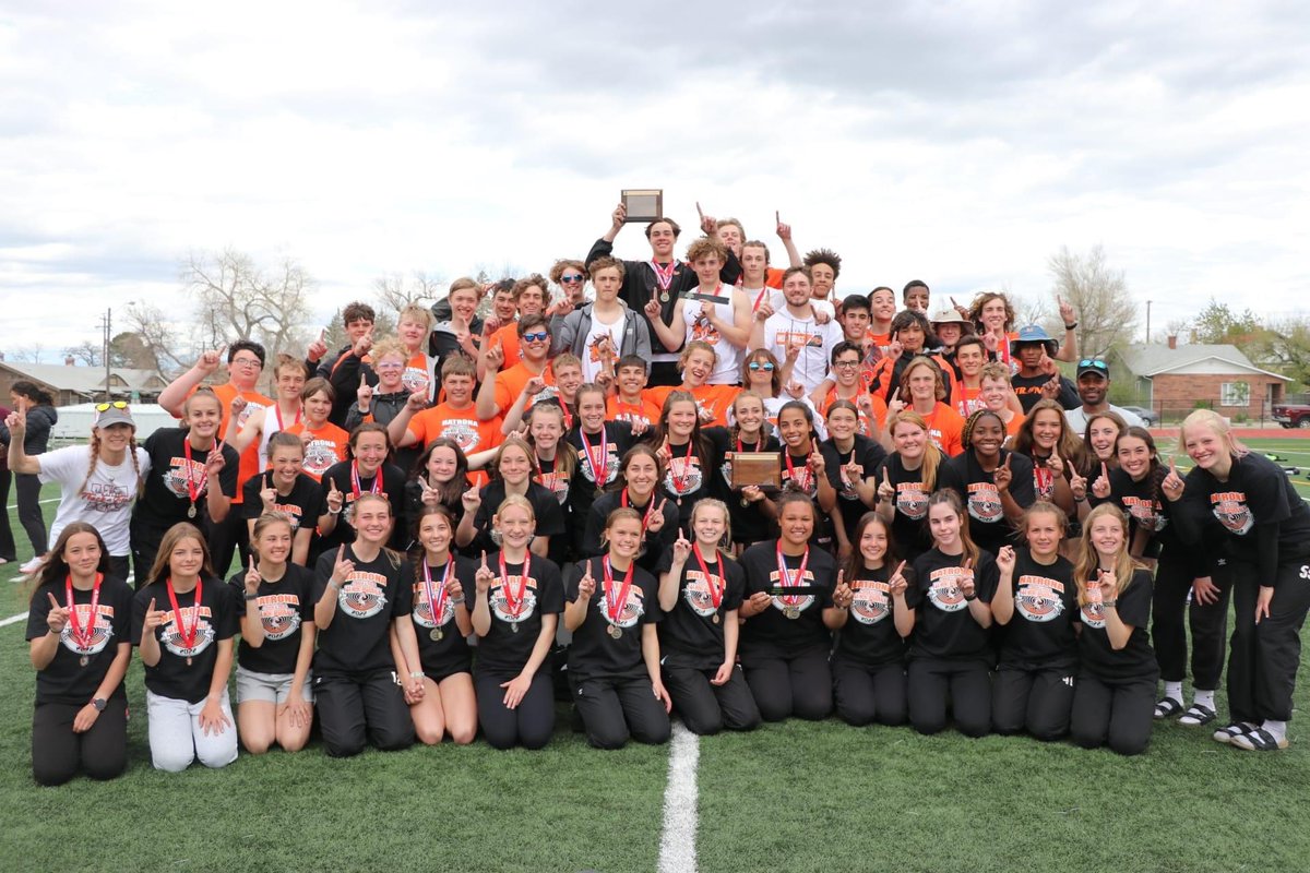 A pic screams a thousand words, this one is saying “Natrona is back to back Regional Champs” #thatshowwedo #wearenatrona #mustangs #fillies #4AWestRegionalChamps