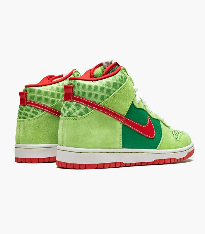 Sneaker News tweet media