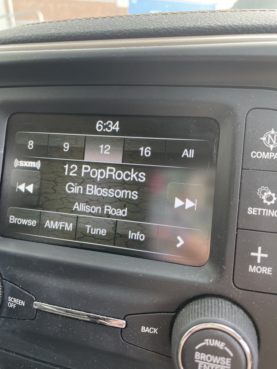 TigerGirl102250's tweet photo. I know I’m showing my age, but I’ve always liked the Gin Blossoms. #AllisonRoad 🎶🎶💗 https://t.co/iMiEJBCbOE