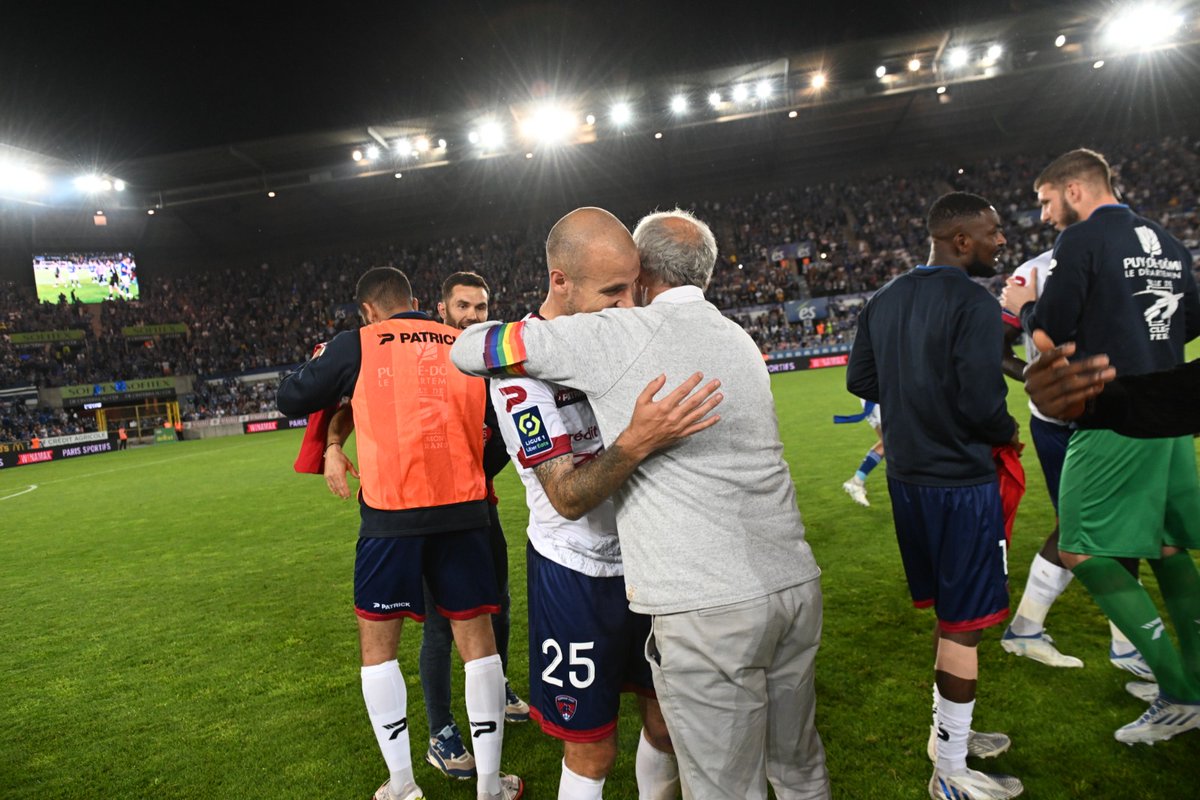 Clermont sera de nouveau en <a href="/Ligue1UberEats/">Ligue1UberEats</a> la saison prochaine 💪❤️💙🌋 

Bravo au groupe et merci à la #TeamCF63 pour votre soutien tout au long de la saison 😍