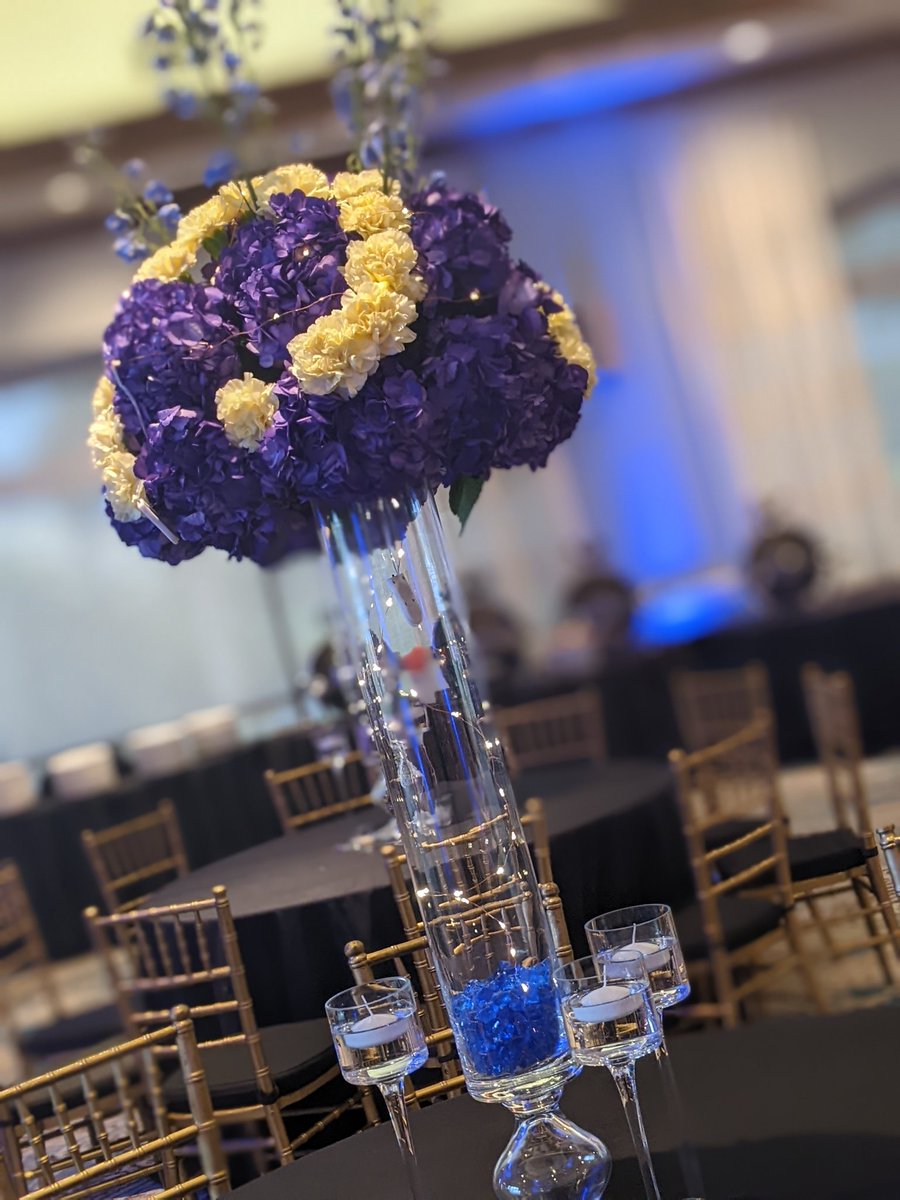 It's a Starry Starry Night for <a href="/NBPSEagles/">North Broward Prep</a> prom