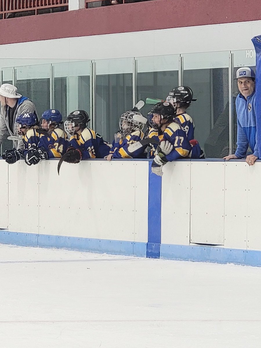 GoalieMindset's tweet photo. Whatcha thinking about coach @jdhockey16 https://t.co/h0PY7xkDFa