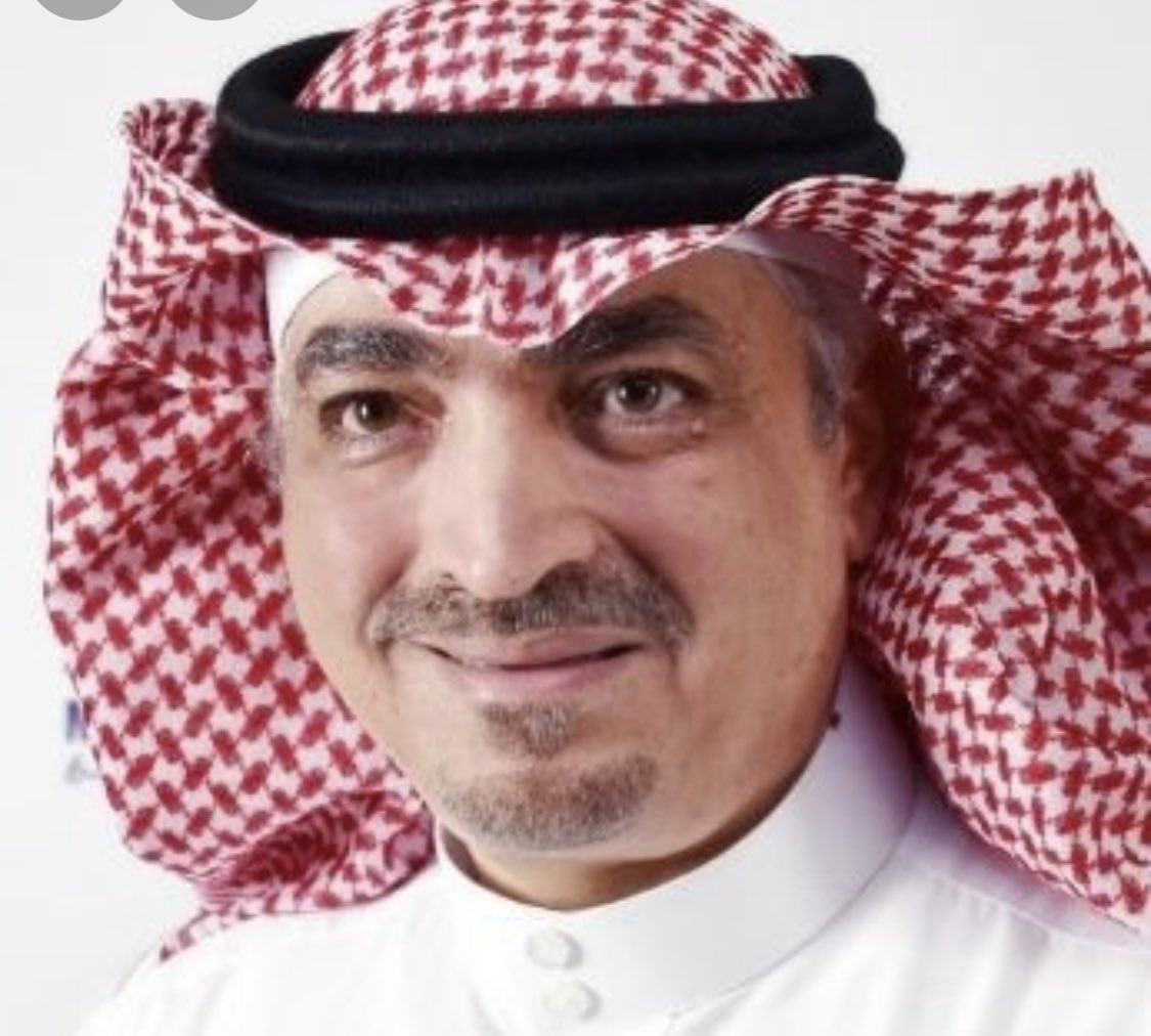 Ibrahim_Subeaei's tweet photo. الصداقه المخلصه تستمر عشرات السنين عشنا جيران في مهنه وحده الصرافه بشارع قابل جده مع العم صالح صيرفي اطال الله عمره رغم ان عملنا منافس لبعض لكن كنا نكمل بعض مانحتاجه او هو يحتاجه نسارع لتلبيته بيننا العمل اذا توفرت له النيه الطيبه يبارك الله به والدي عبد الله وعمي محمدرحمهم الله https://t.co/4RSgDWuqQX