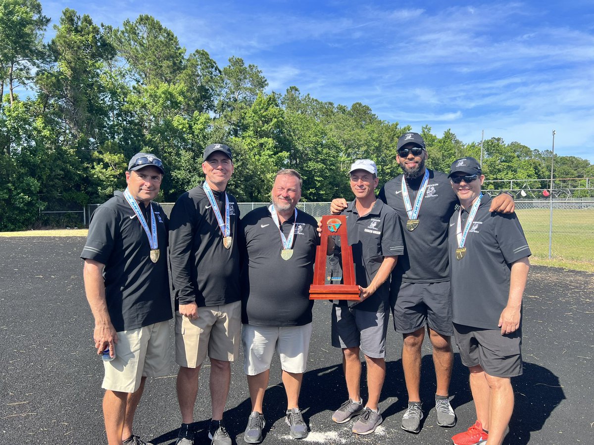 RobinsonFlag's tweet image. We did it! So proud of this group for working toward a common goal and making it happen! They handled the pressure of the legacy and came through like Champions! Six straight @FHSAA championships and seven out of eight! 
#LittleThings