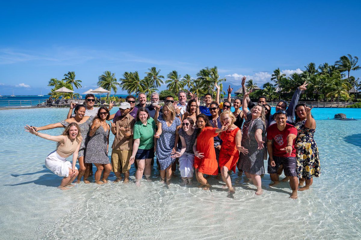 CollaborateKing's tweet image. @BlueClimate @theDiff_erence Partnership with youth leaders across Tahiti to solve 3 ocean climate challenges with 200 scientists, bankers, entrepreneurs and more.