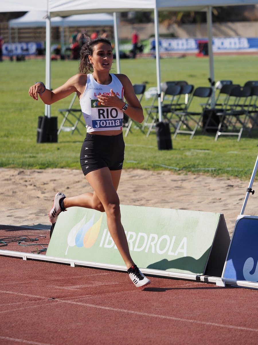 Esta tarde, en la 2a Jornada de Liga <a href="/atletismoRFEA/">atletismoRFEA</a>, se han batido los Récords de La Rioja de 400 m vallas masculino y femenino.

⚡ Daniel Blanco (<a href="/_TrevianaTop/">Daniel Blanco</a>)
5️⃣2️⃣.3️⃣6️⃣

⚡ Ghaita el Jarraz (<a href="/Ghaita01/">Ghaita</a>) 
5️⃣9️⃣.2️⃣2️⃣

Curioso...

<a href="/FRAtletismo/">FRAtletismo</a> <a href="/riojadeporte/">La Rioja Deporte</a> <a href="/correrenlarioja/">Correr en La Rioja</a>