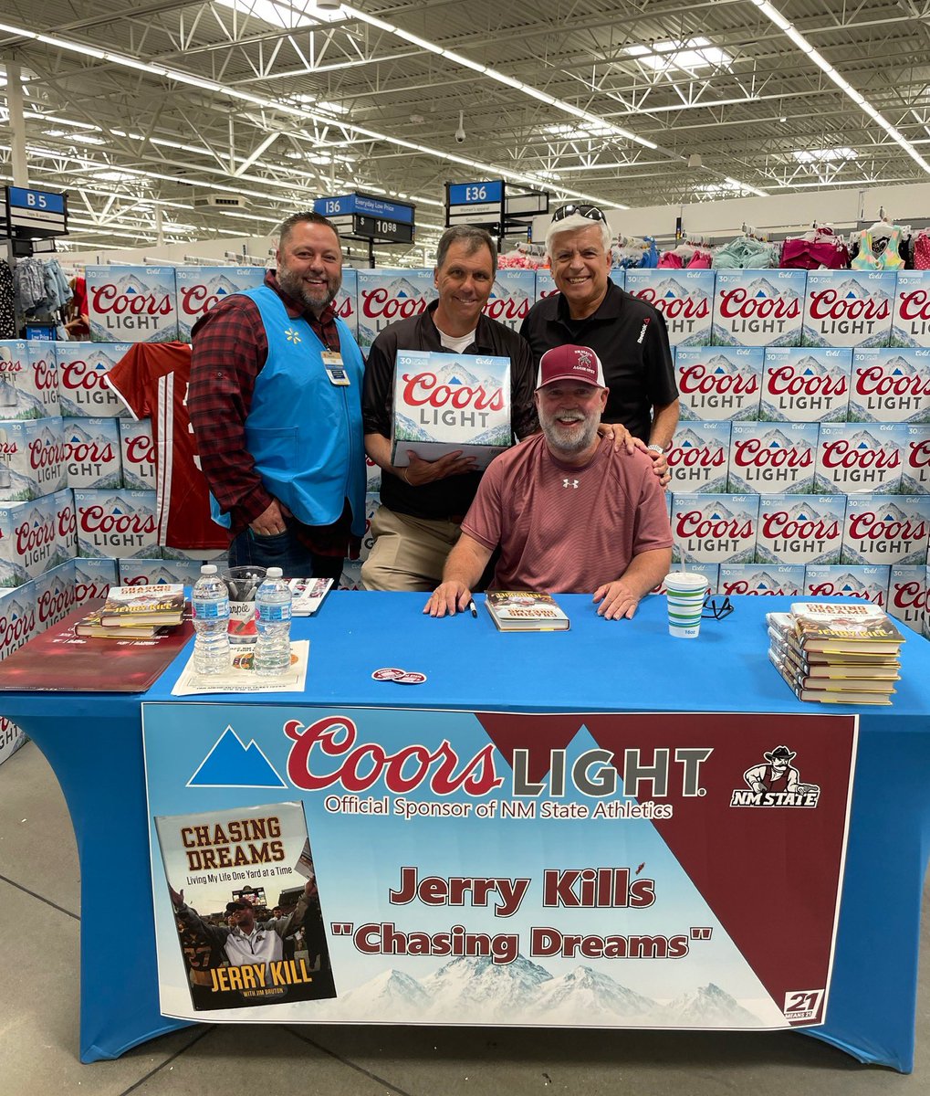 NMStateFootball's tweet photo. Thank you to everyone who made it out today for @coachkill_fb book signing - and especially @CoorsLight and @Walmart for hosting us. Can’t wait to see you again at AMS this season

#AggieUp | 🏈 https://t.co/rXXAF9yOQC