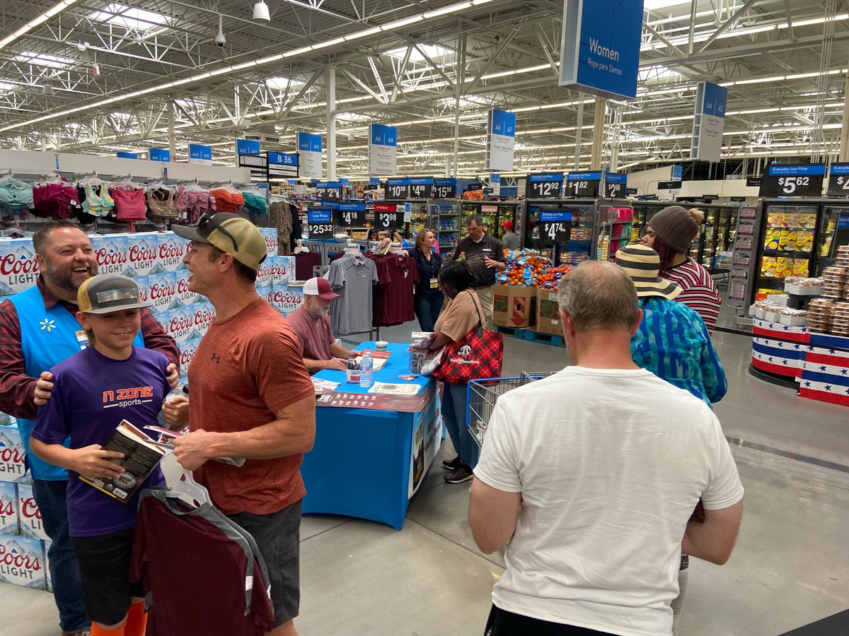NMStateFootball's tweet photo. Thank you to everyone who made it out today for @coachkill_fb book signing - and especially @CoorsLight and @Walmart for hosting us. Can’t wait to see you again at AMS this season

#AggieUp | 🏈 https://t.co/rXXAF9yOQC