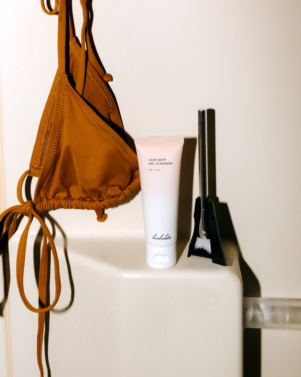 Did you know that chlorine &amp; salt water can damage your lashes. leaving them brittle and prone to breakage? Whether you're rocking extensions or going au naturale, make sure to cleanse your lashes daily to keep them long and healthy!