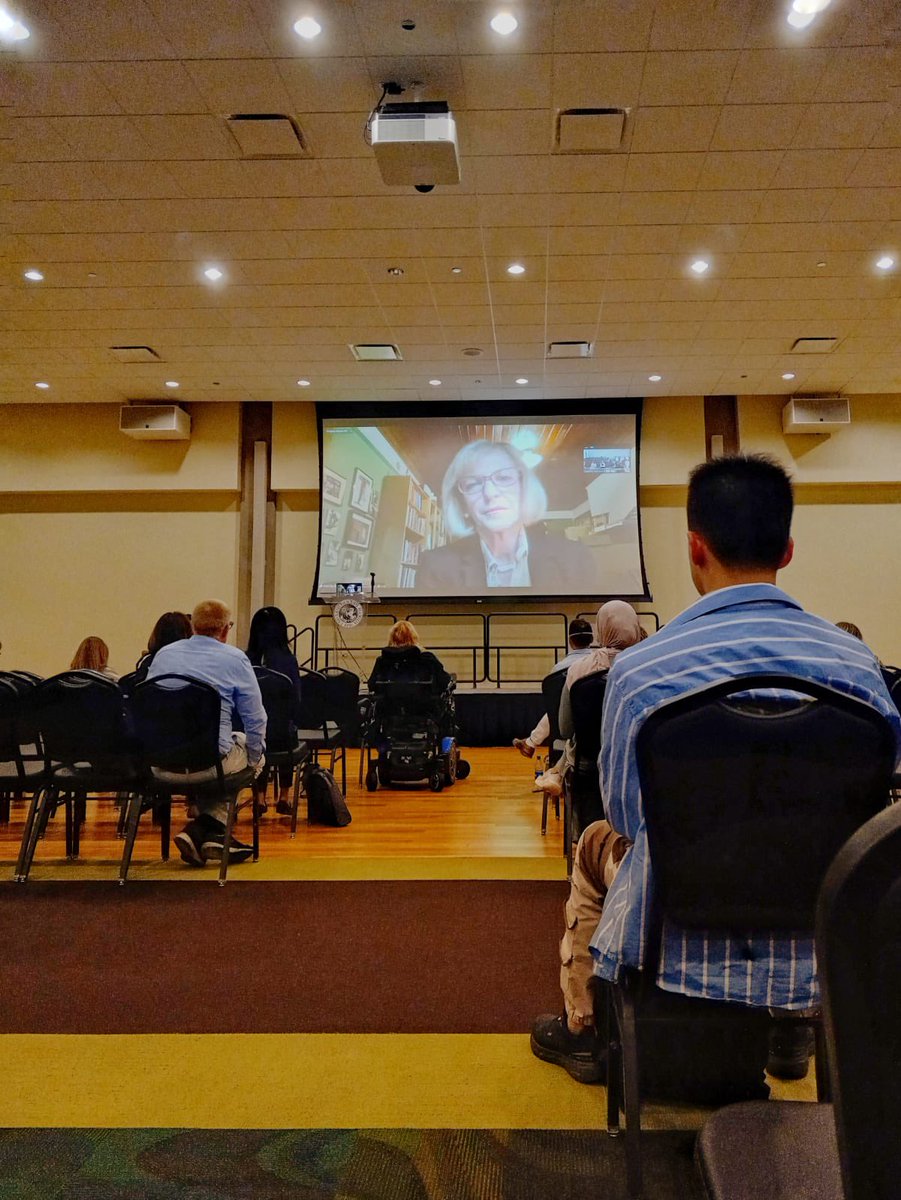 adda3_2022's tweet photo. We are concluding the 2nd day of #ADDA3 with an excellent discussion of chronotopes on #Twitter with plenary speaker @defina1! Thank you to everyone for being here today! #conference #discourse https://t.co/C2e8Lerl2j