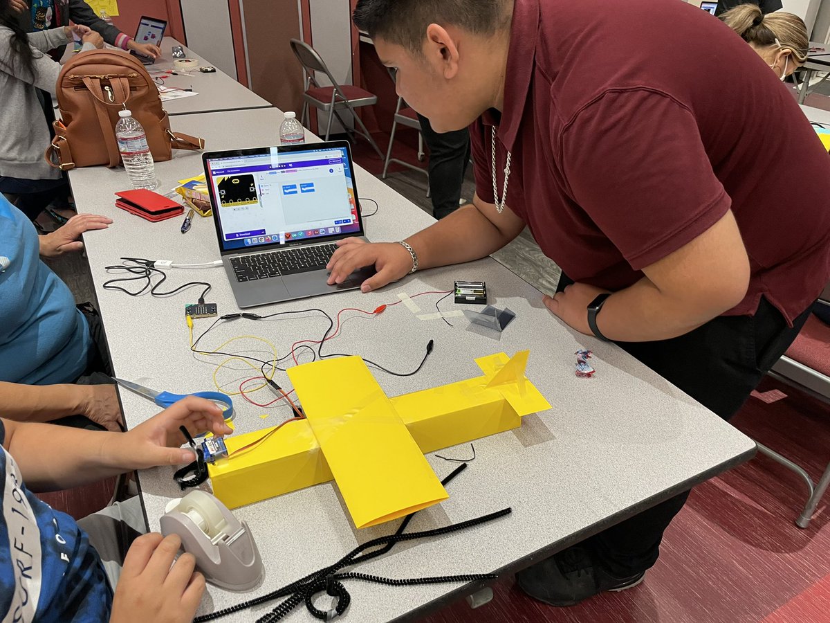 Angelica Gunderson (@gunderscience) on Twitter photo Today was such a wonderful success.
Family Coding Workshop 1 is in the books. We can’t wait to host multiple ones throughout the year. <a href="/Mrsklgarcia/">Kelly Garcia</a> @TmaganaLAM <a href="/laurengoodner/">Lauren Goodner</a> @Shaydscience Today was such a wonderful success.
Family Coding Workshop 1 is in the books. We can’t wait to host multiple ones throughout the year. <a href="/Mrsklgarcia/">Kelly Garcia</a> @TmaganaLAM <a href="/laurengoodner/">Lauren Goodner</a> @Shaydscience
