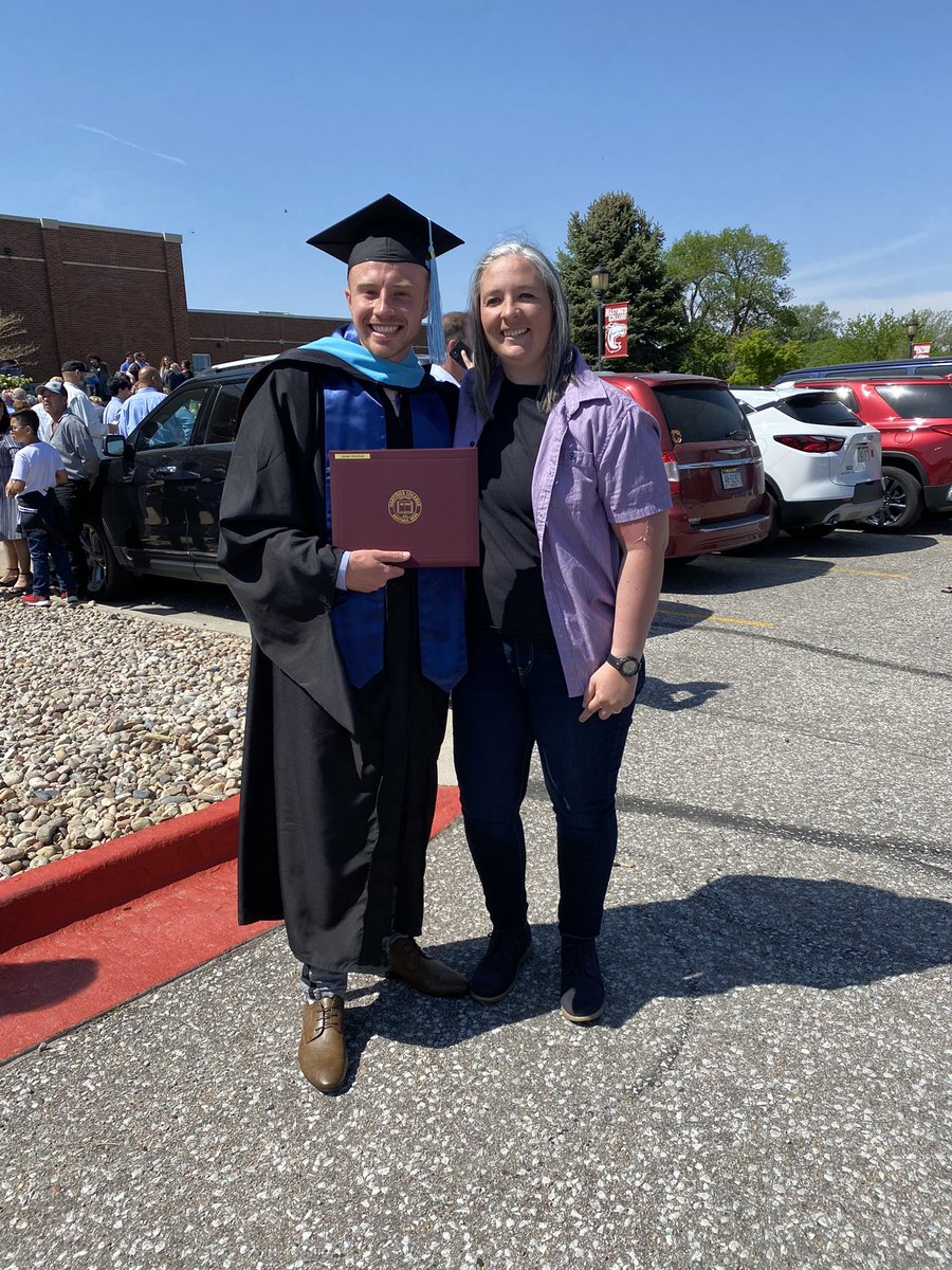 HCBroncoWSOC's tweet photo. Congratulations to all our graduates! We are so proud of you!! Excited to see what the future holds for you all!! https://t.co/R4KvWmPBPB