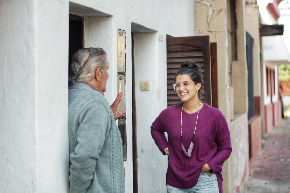 mermestres's tweet photo. Esta mañana hicimos nuestro tradicional #timbreo en el Barrio Libertad 🏘️ con el equipo de PROtagonista.

Recorrimos la zona y escuchamos a l@s vecin@s que nos contaron sus inquietudes para seguir mejorando la Ciudad.

¡Gracias por recibirnos! 🙌 https://t.co/IDDPuz1NXt