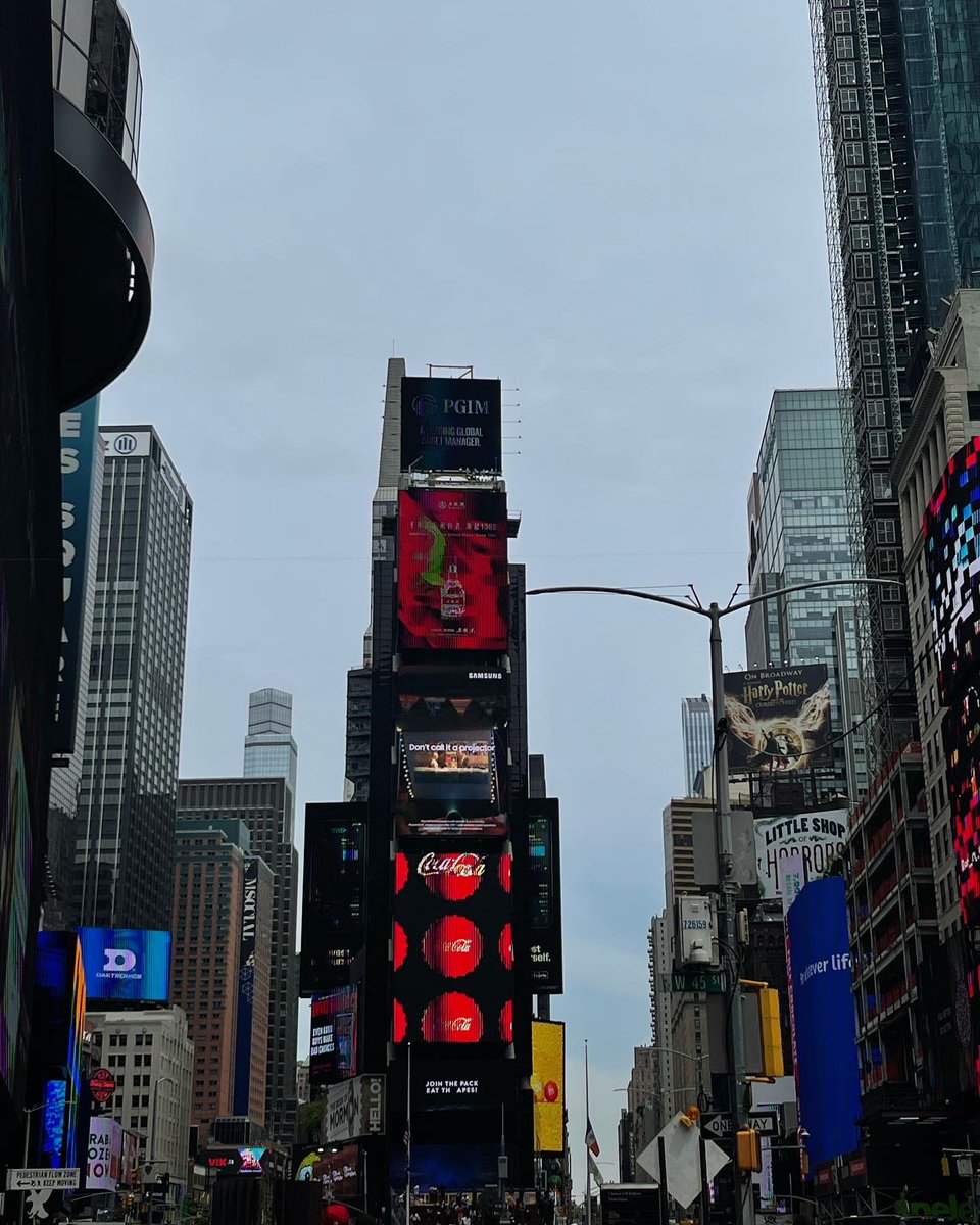 ny_riian's tweet photo. Ny in NY def finna be my thing https://t.co/tpBfj8dFMh