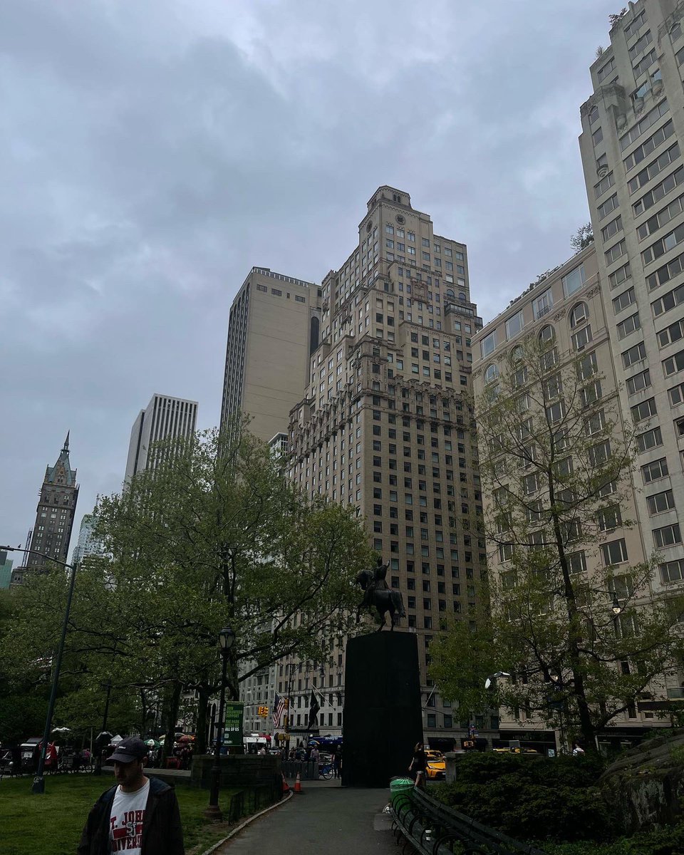 ny_riian's tweet photo. Ny in NY def finna be my thing https://t.co/tpBfj8dFMh