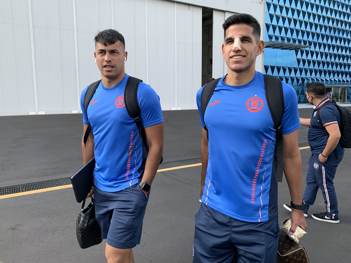 CruzAzul's tweet photo. Nos vamos a Monterrey. 🏔 https://t.co/8pUEhAZPDI