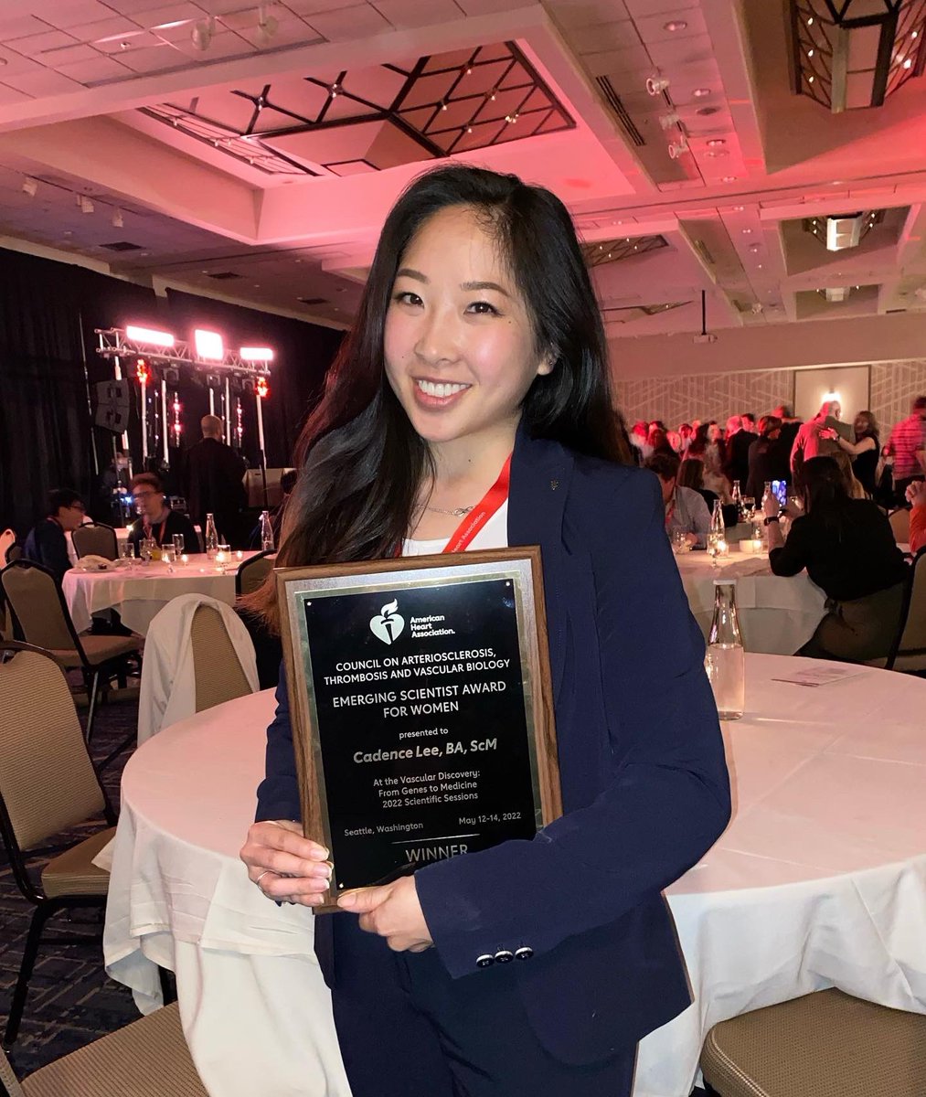 TheCadenceLee's tweet photo. Incredibly honored and grateful to have been chosen as the winner of the @atvbwlc Emerging Scientist Award for Women. Thanks to everyone in the @AlanRMorrison lab and to @aikawa_elena for the generous opportunity. @AHAScience @AHA_Research #VascularDiscovery22 https://t.co/uLlnwAlbMa