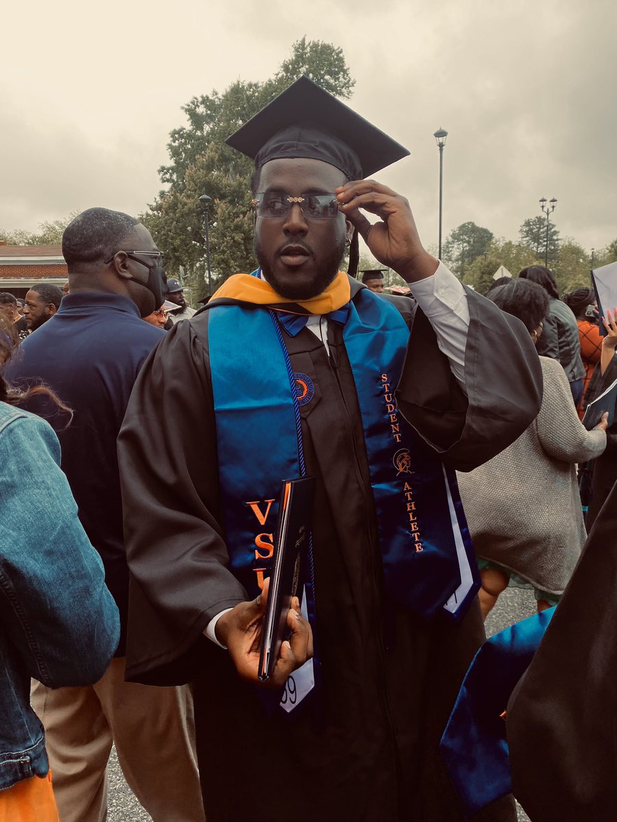 stop12_'s tweet photo. God has his hands on me 👨🏿‍🎓🙏🏾 #VSU22 #3.0 https://t.co/8hbV4iwnHt