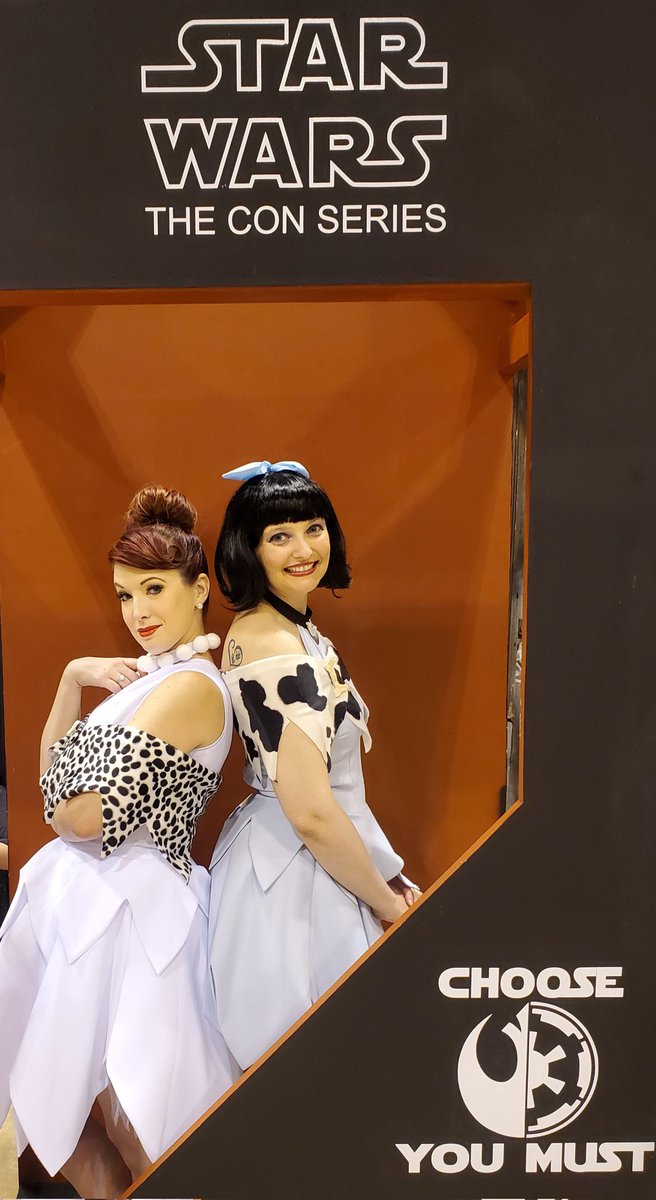 Camille_Stella's tweet photo. So much fun at @fanexpostlouis today with @HeyItsMeLaura 
#betty #wilma #bettyandwilma #flintstones #cosplay https://t.co/iuXYDaJL8m