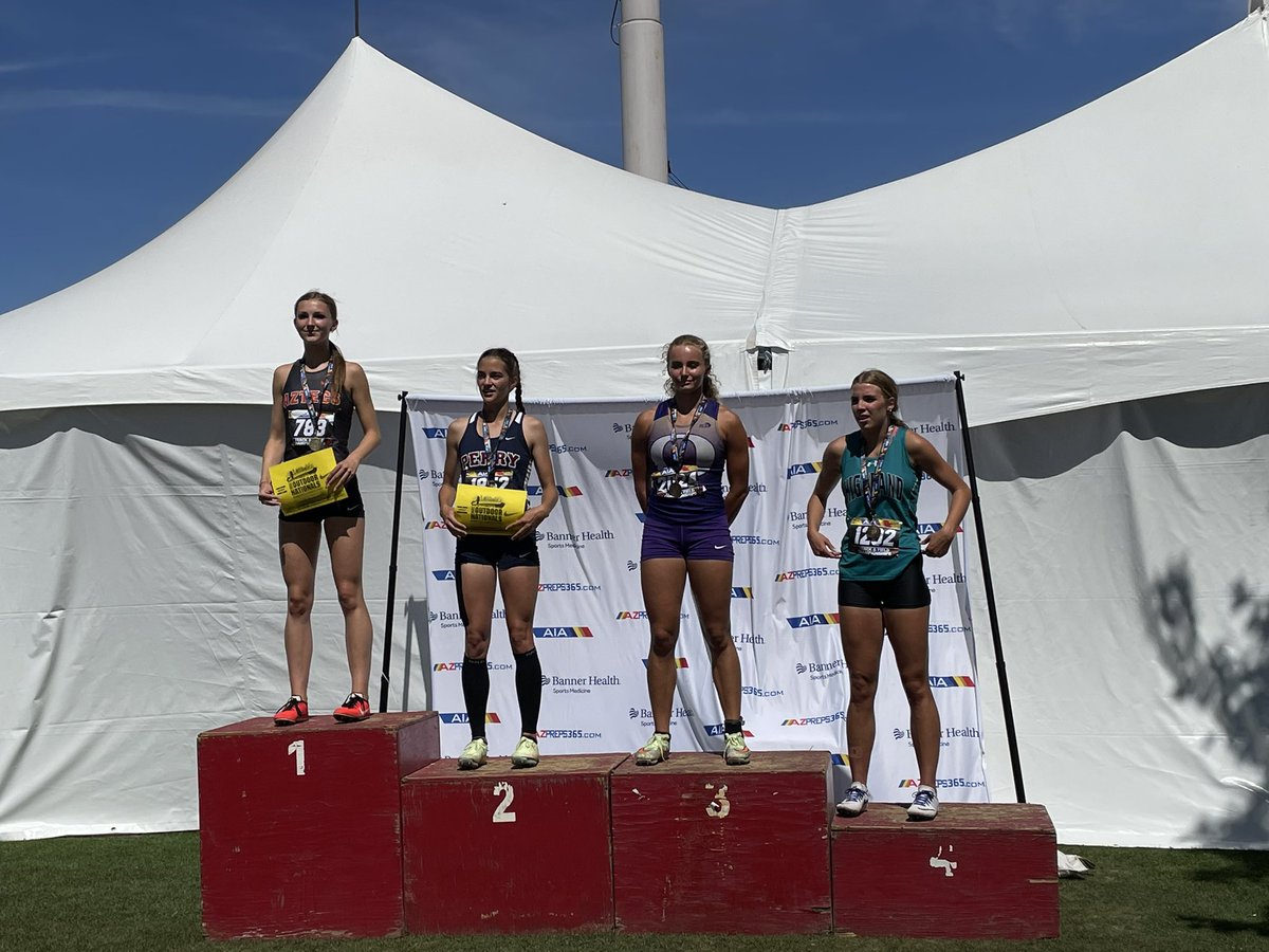perry_pumas's tweet image. Avery Clark on the podium -