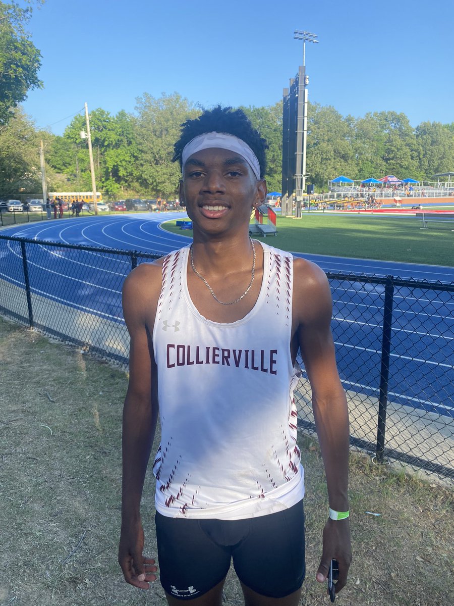 CHS_DragonTrack's tweet photo. Junior Kaleb Conway headed to State!  4th with PR 1:58.88 in the 800m. Dragons are on 🔥 https://t.co/uN9wtEHqed