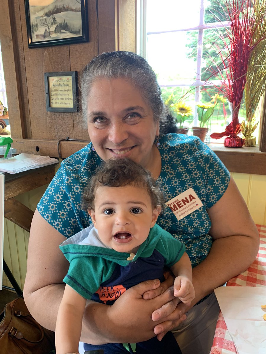 Diggs4MD's tweet photo. We had a heck of a fun time at The Little Red Barn today! Got to talk with many voters about building a path forward for #fredco .
We need to come together to win the County Council and contribute to the important conversations that need to happen across our communities. https://t.co/M2LjEs4Amg