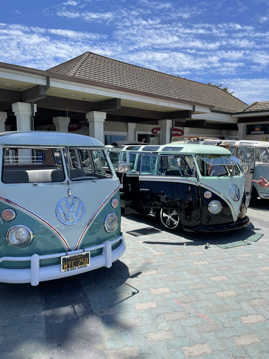 bratboy51's tweet image. Dippie vans in Huntington Beach this Saturday @DippiesNFT #VansAndVibes