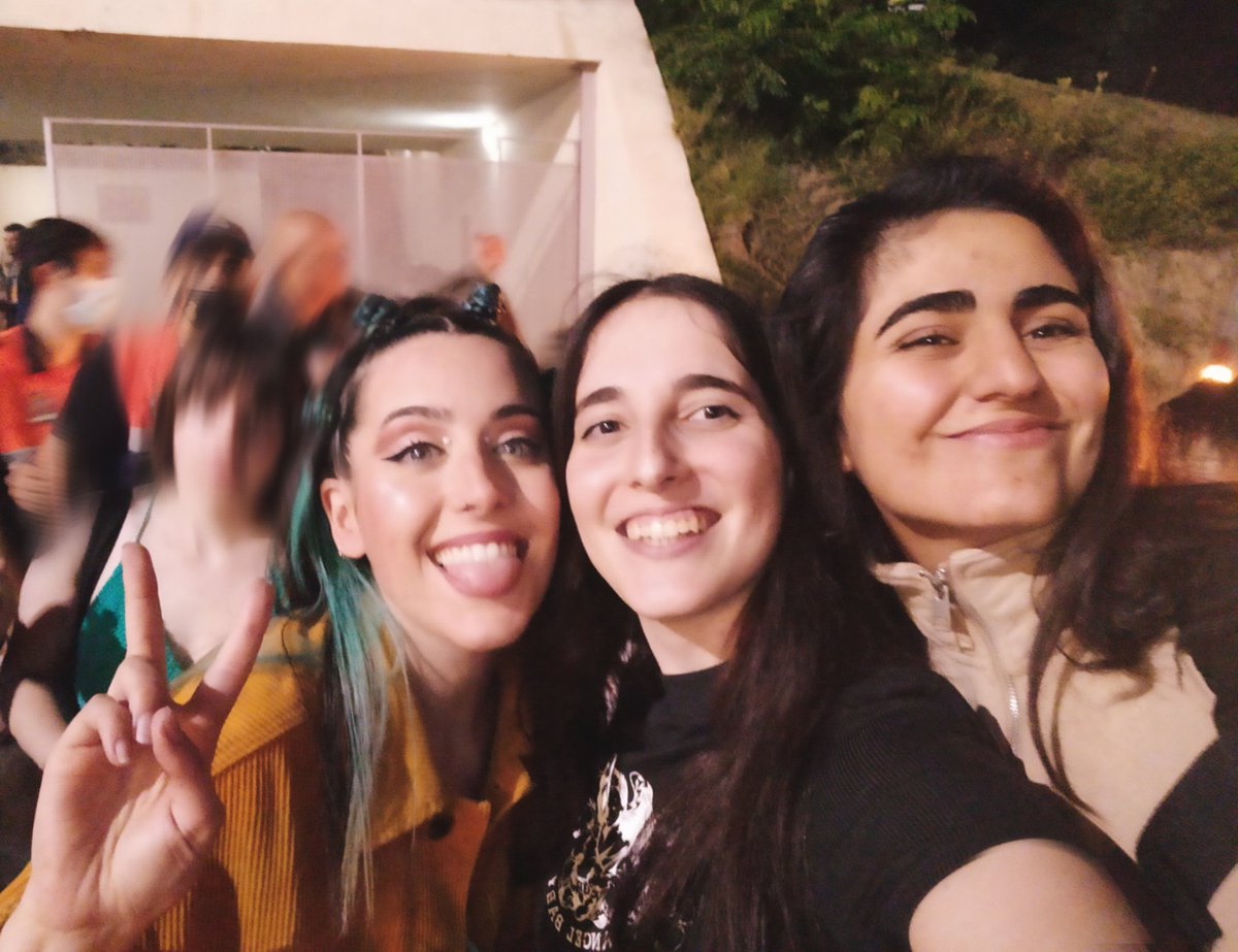 hemos pasado una noche increible, y tenia que subir esta foto de mi team favorito, nos vemos muy pronto eh ❤️‍🔥💫 os adoro