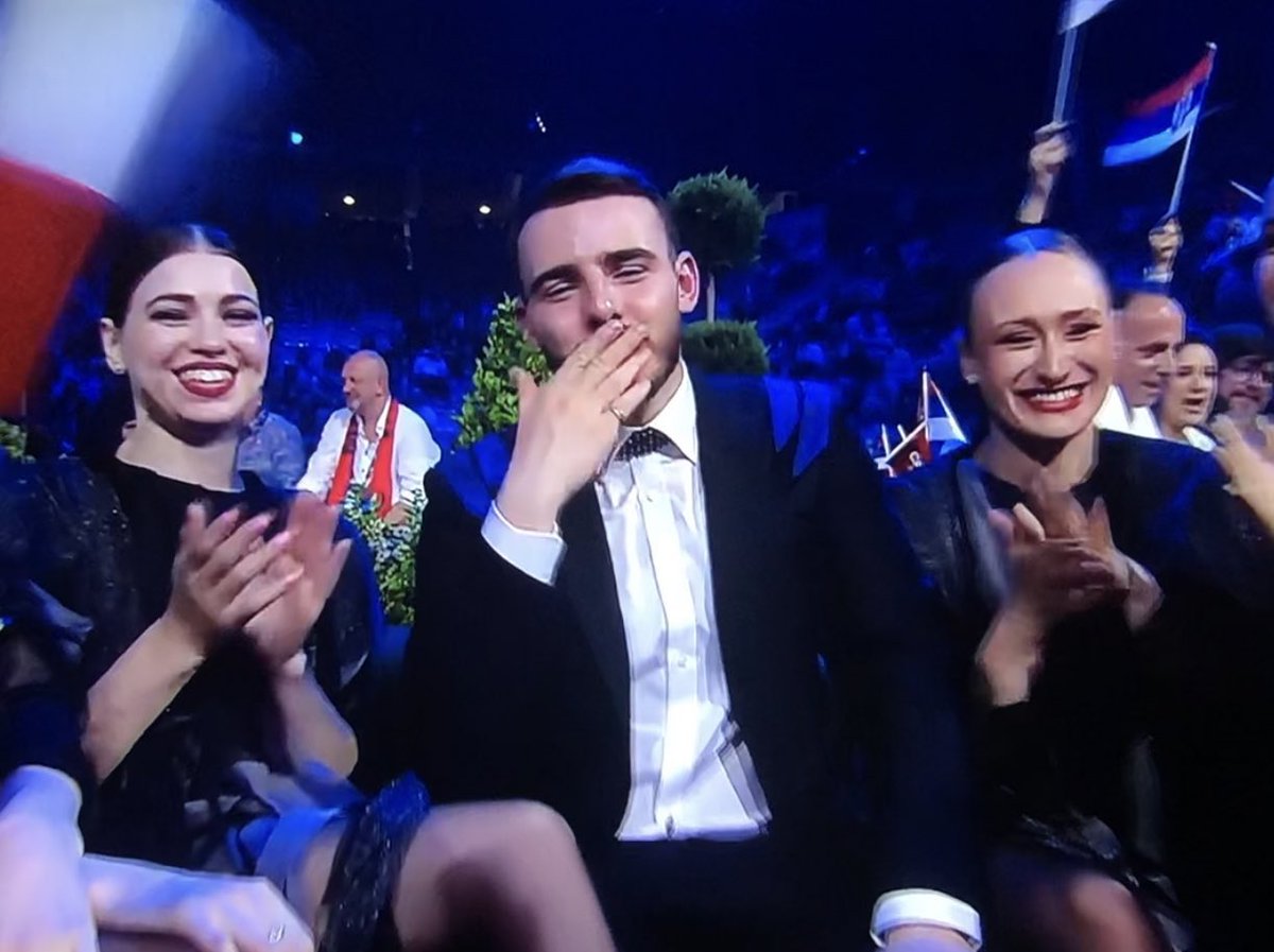 limonerosse's tweet photo. DLA NAS I TAK KRYSTIAN JEST ZWYCIĘZCA  #Eurovision https://t.co/00W1Ly4Z3T