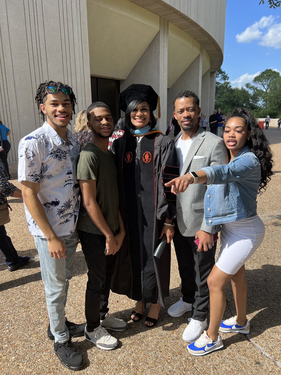 Dr. Chastity Simon tweet media