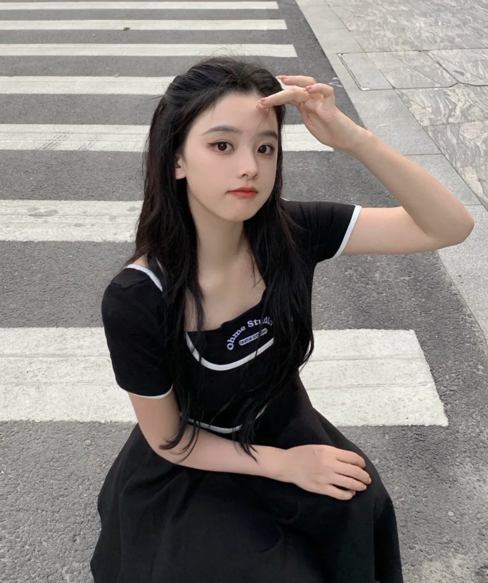 TrumanMonroe4's tweet photo. 好几天没有看见太阳了，只能发点库存，还请各位关注我的家人们见谅哦 #重庆 https://t.co/ygBiFWvTKF