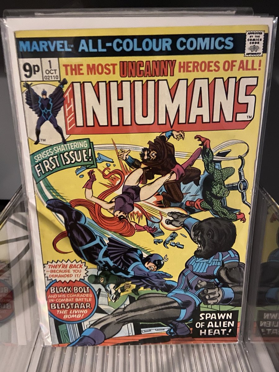 qLxke_'s tweet photo. the first issue of the first self titled Inhumans solo series 😁 https://t.co/I2lQPPwATQ