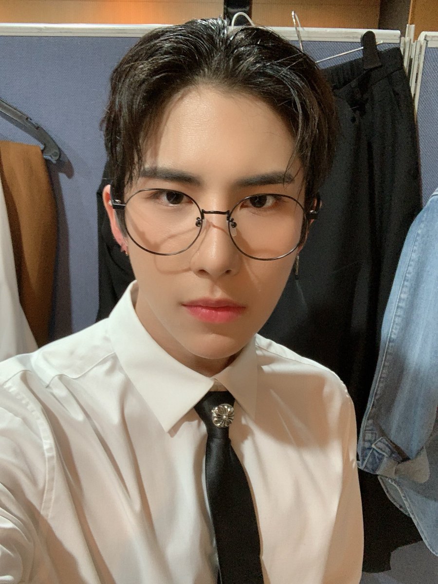 positiveace5's tweet photo. happy birthday to the best, most talented, most creative and most thoughtful boy sehyoon !! 💓 choice love and miss you so much so make sure to enjoy your day and stay healthy and happy 💞💕❣️ 

@official_ACE7 #봄햇살같은_세윤이의생일 #HAPPY_WOW_DAY https://t.co/Q8esrT5l40