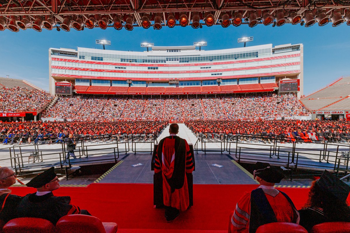 UNLincoln's tweet photo. 🥹 Proud 🥹

Congrats to our May '22 graduates! Excited to see all the great things you do as Husker alums. #GoBigGrad https://t.co/65AZ27jWzw