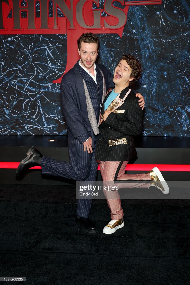 EL0RDIS's tweet photo. obsessed #StrangerThings4 https://t.co/CLSSRhxDXD