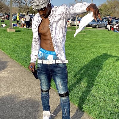 #NewProfilePic https://t.co/2wZWWG3p8X<a href="/tag/newprofilepic"class="tags">#NewProfilePic</a>