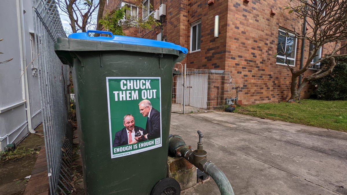 SmartVoting2022's tweet photo. #Wentworth #WentworthVotes
#BinHim #ChuckThemOut #ChuckThemOutWeek https://t.co/kznLeQsU9I