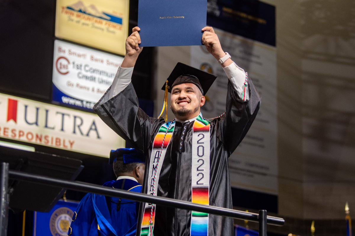 AngeloState's tweet photo. Five ceremonies. Two days. One amazing weekend.
We loved celebrating with our College of Science and Engineering, @AngeloCoBiz and College of Arts and Humanities #AngeloGrads today! Stay tuned for more photos of graduation. https://t.co/rTfIpvy8wb