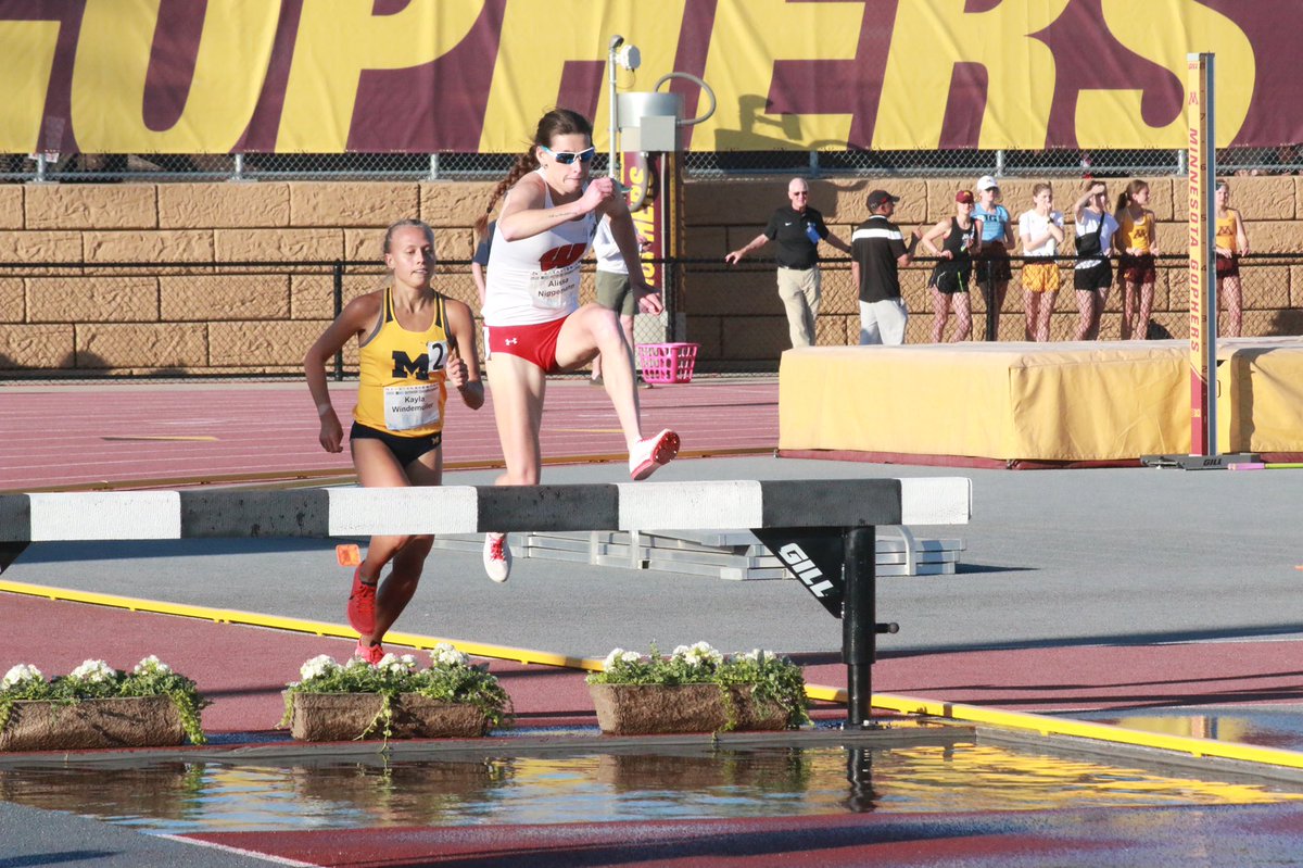 BadgerTrackXC's tweet photo. Talk about a race! @alissaniggemann lead the 3000-meter Steeplechase winning the event with a time of 10:01.16! Crouch finished third with a time of 10:13.15. Sippy finished ninth with a time of 10:35.43! https://t.co/B6tqModnza