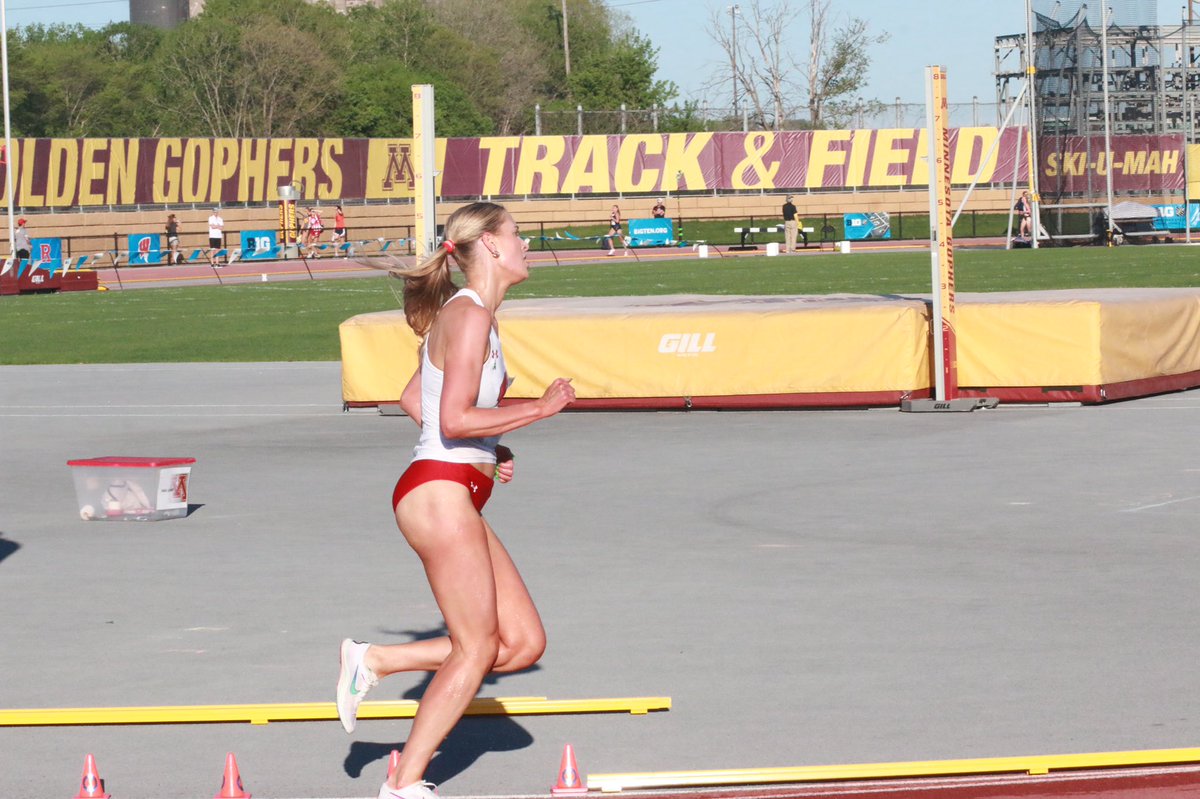 BadgerTrackXC's tweet photo. Talk about a race! @alissaniggemann lead the 3000-meter Steeplechase winning the event with a time of 10:01.16! Crouch finished third with a time of 10:13.15. Sippy finished ninth with a time of 10:35.43! https://t.co/B6tqModnza