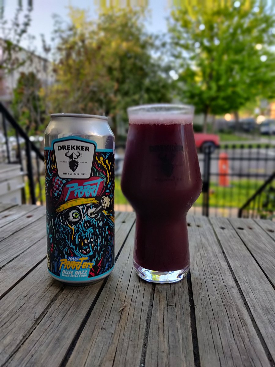 F0REEL's tweet photo. What a beautiful day #Beer #Untappd #CrackUm🍻 #beers #BeerMenus #beerlover #CraftBeer #beeroclock #Crackdazzle #beerheads #beerbelly #haveabeerwithme https://t.co/kUiYScOko9
