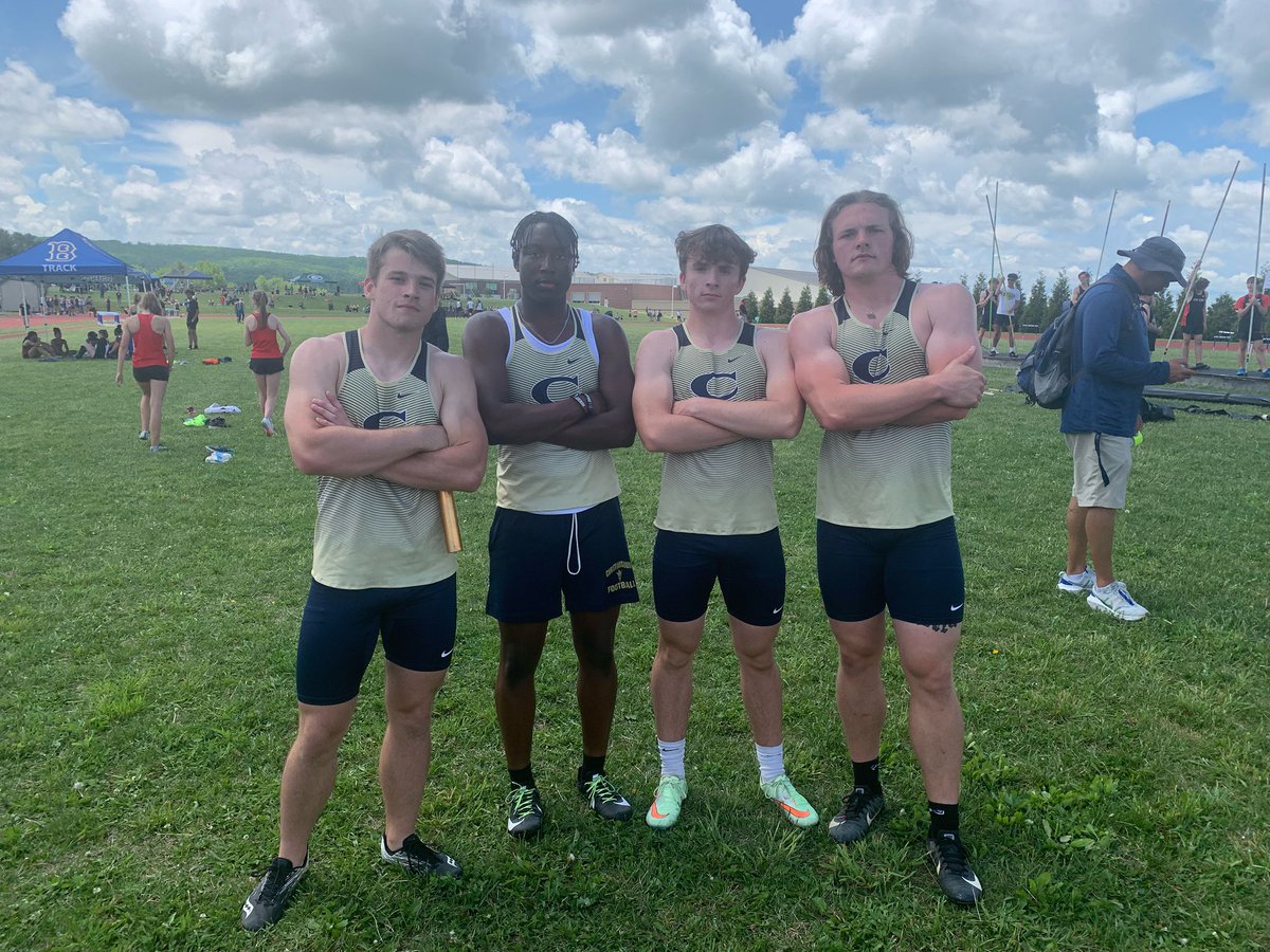spencer6conner's tweet photo. Great track meet today, 4x100m went 44.8 and the 4x400m ran a 3:45 finishing first place over all. I finished with a 54 second split.@demons1football @BlueDemonsTF @09Dlloyd https://t.co/VjK3VPDQNT