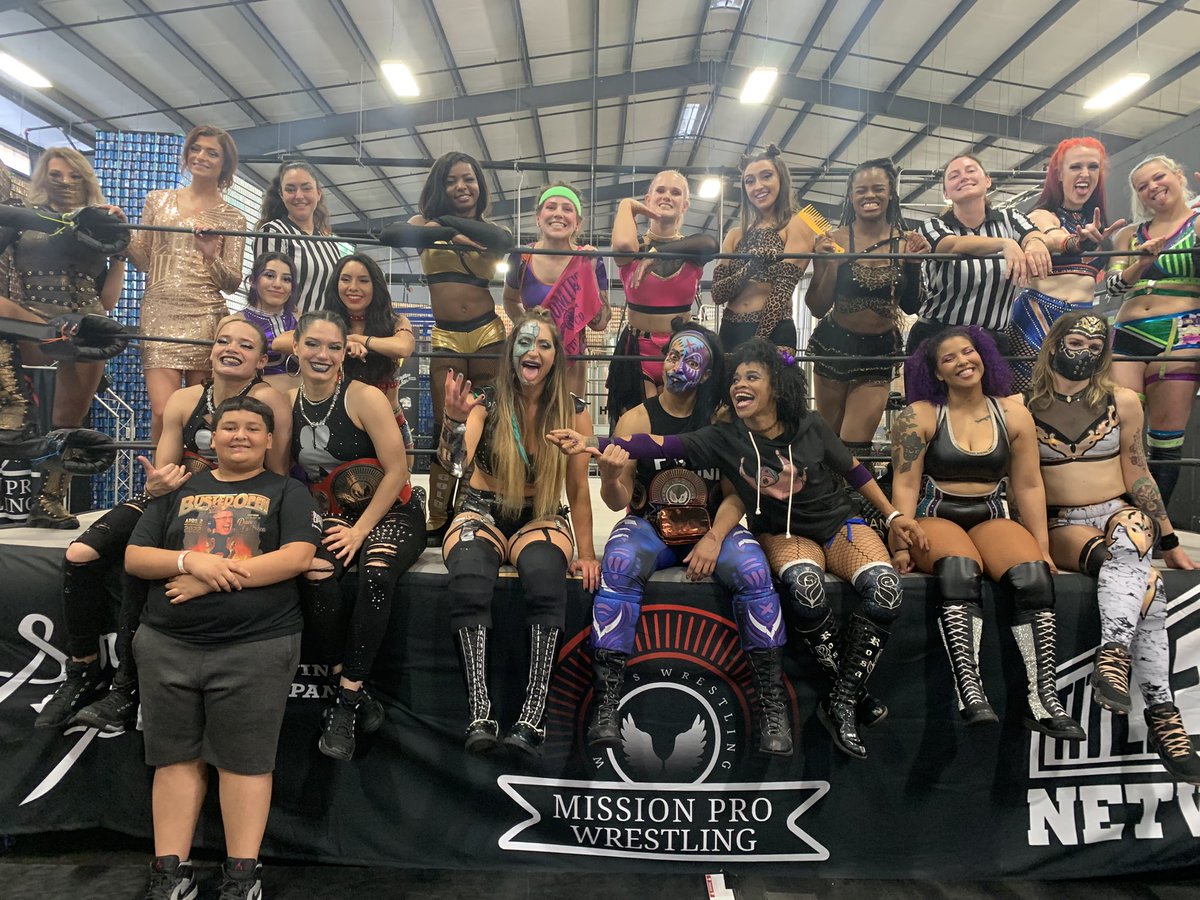 LooseChange_305's tweet photo. Can’t wait for @MissionProWres #MPWDontStopMeNow!!! @NationsCorner @garza_rodney @PWFrontRow @DeadAheadRA @Money_Mark_69 @TheNeil21 https://t.co/iZywrUjmY7