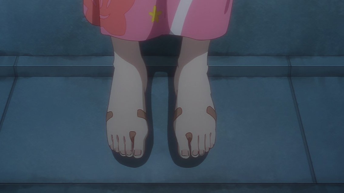 SerasKF on X: Isekai Smartphone S2 #10 - Very convenient how the  petrification works mostly affecting clothes at first, but it allowed for  bare feet views of Lucia =P #anifeets  /